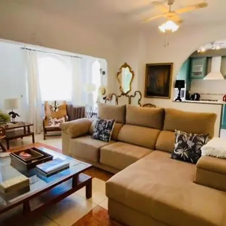 فيلة Casa Dhond